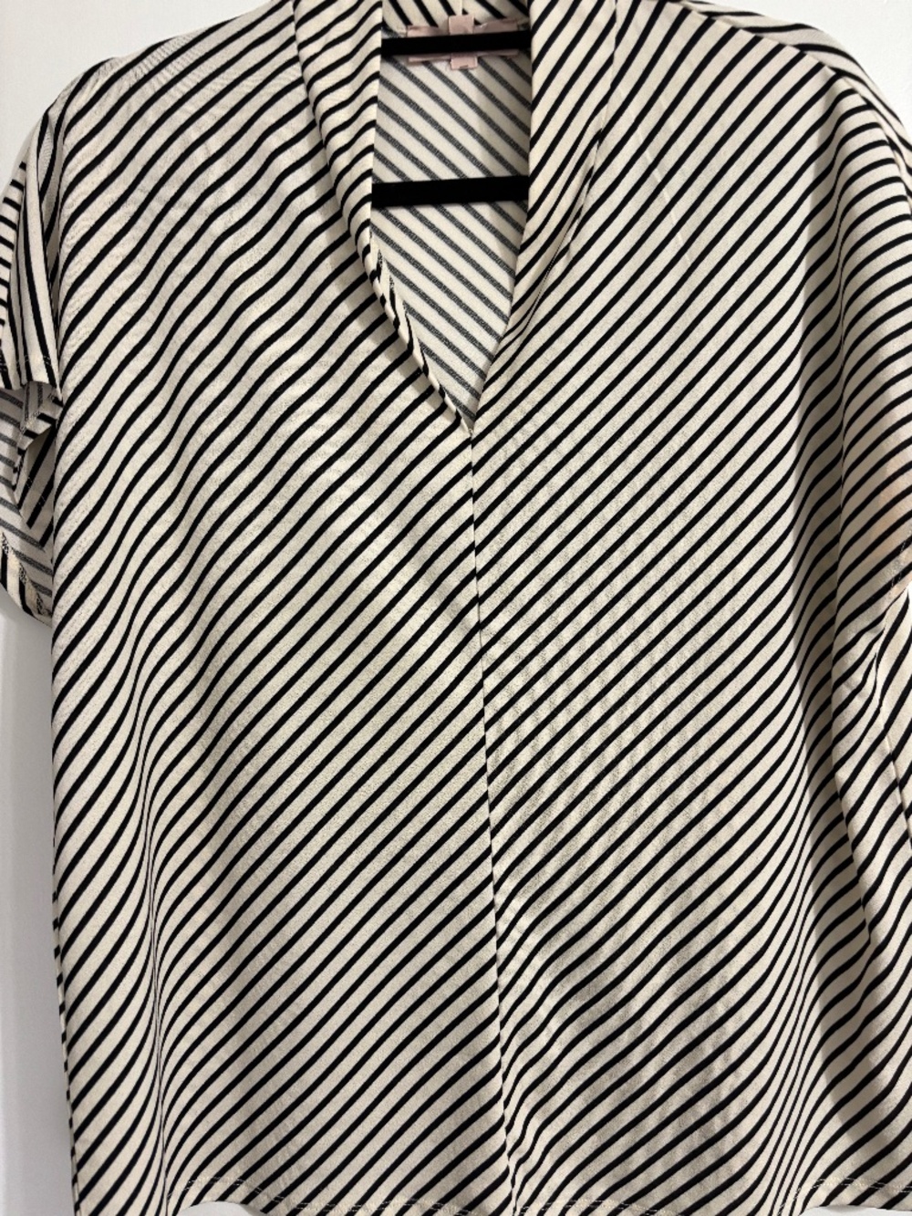 Philosophy Black and ivory striped blouse   XL no wrinkle